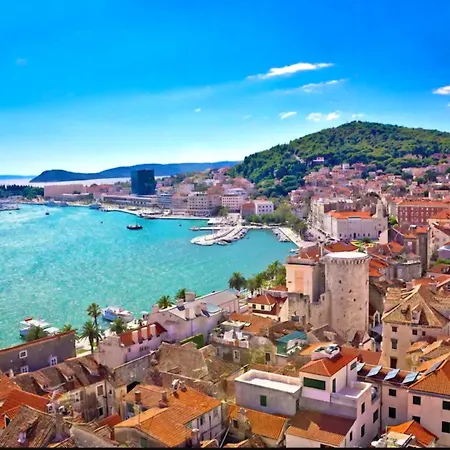 Beautiful Sol-2 For Two With Balcony Appartement Split