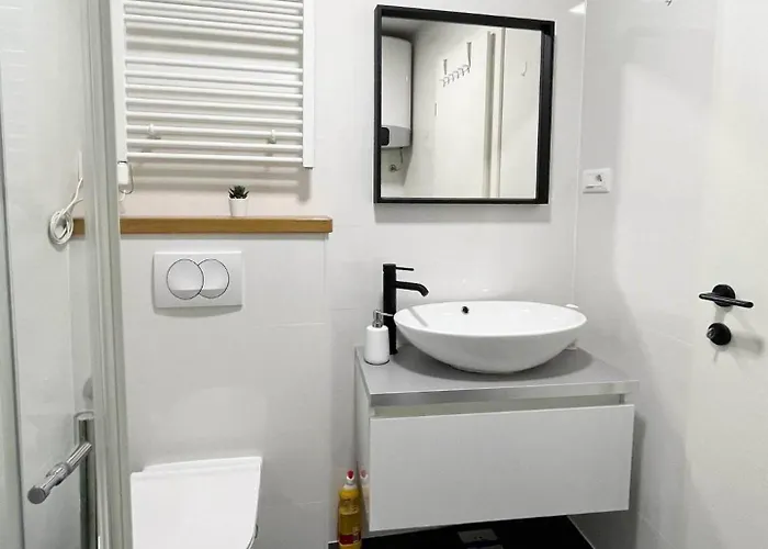 Beautiful Sol-2 For Two With Balcony